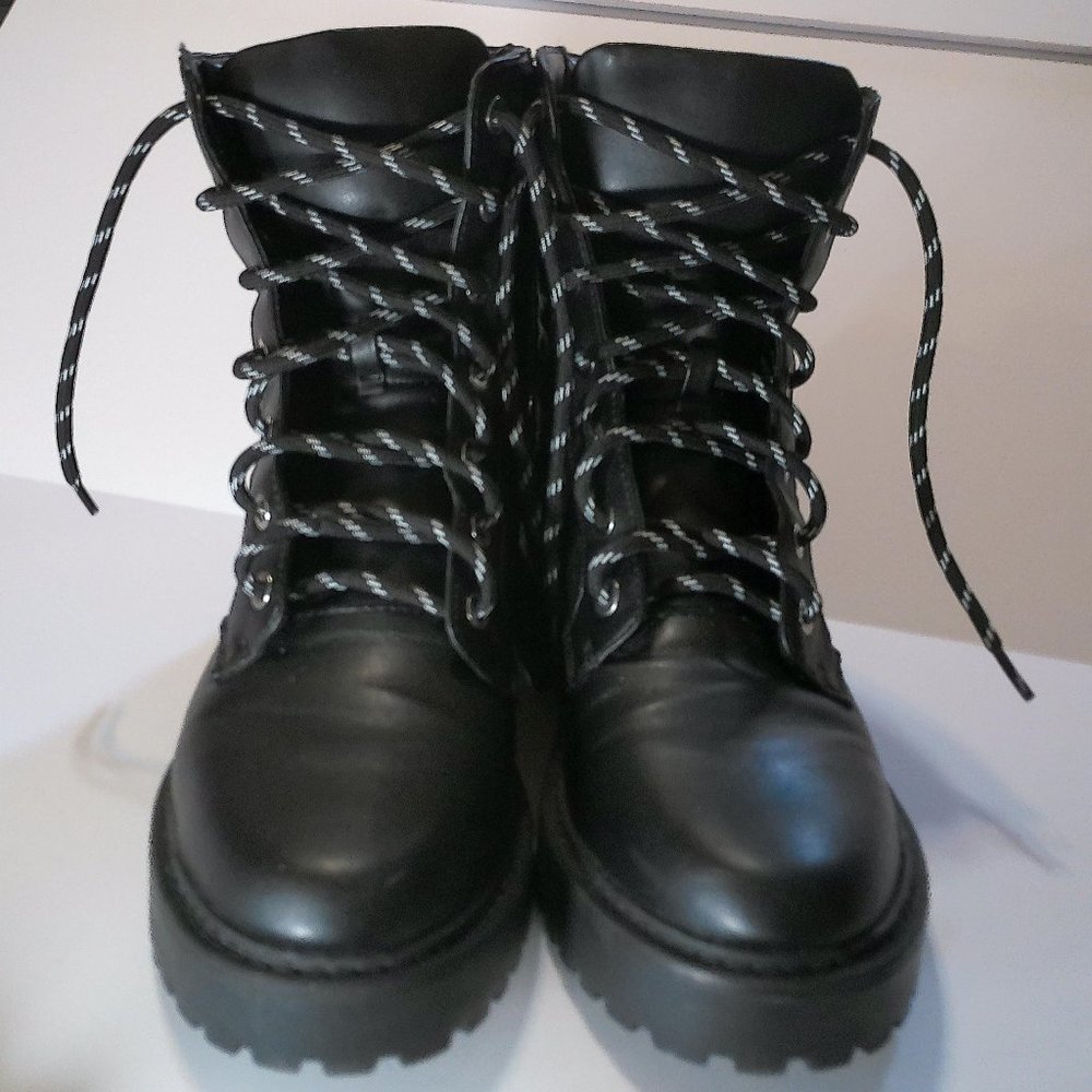 Calvin Klein Black Lace Up Side Zip Combat Boots SZ 8 1/2 M